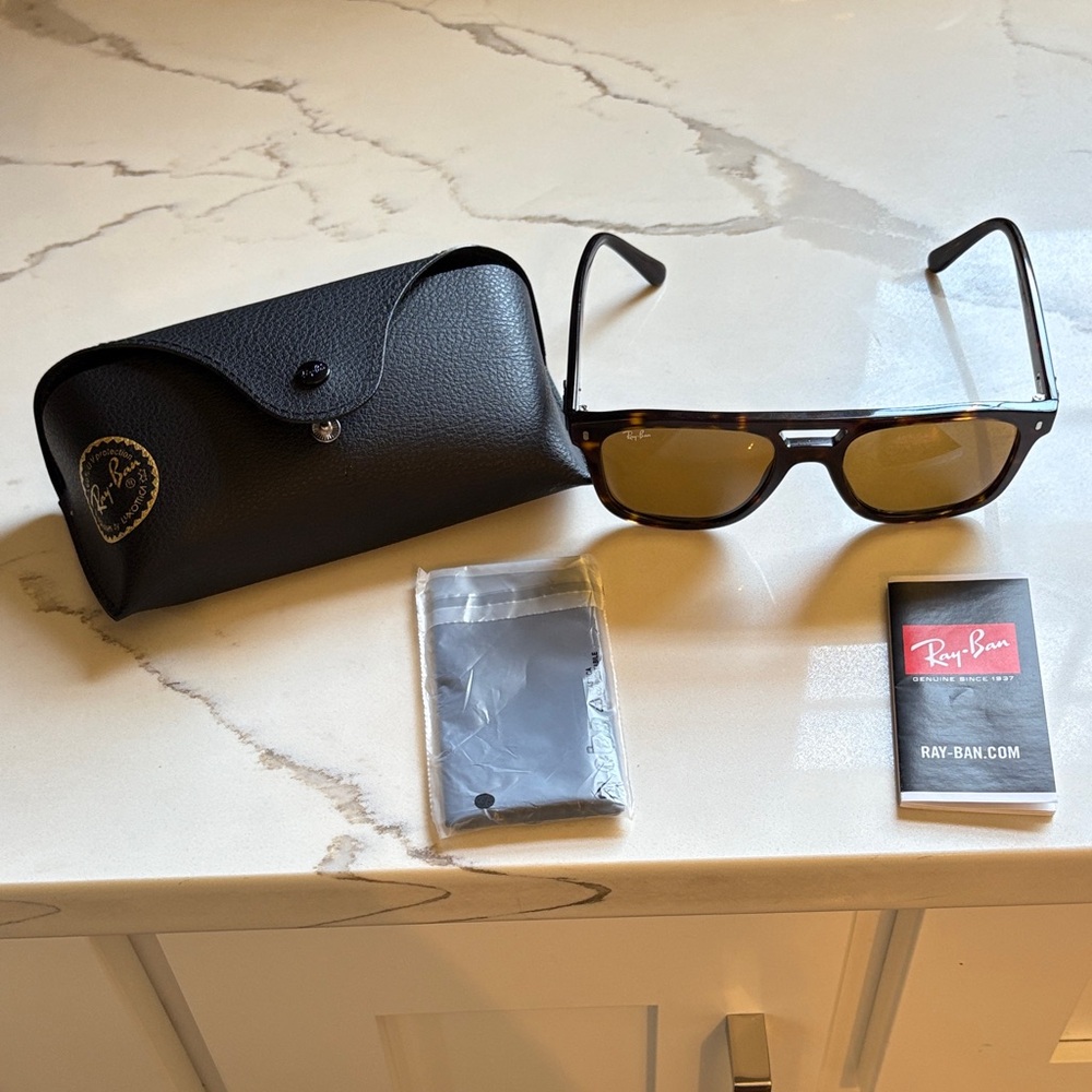 Ray-Ban Tortoise Frame Sunglasses with Brown Lenses